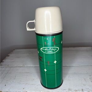 Holiday By Thermos. King-Seeley Bottle No 2271. Vintage. Made In Connecticut USA